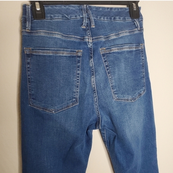 Good American Good Waist Crop Blue High Rise Distressed Skinny Jeans - Picture 8 of 11